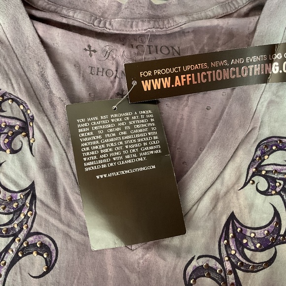 AFFLICTION Live Fast Ruched Sides Studs Detail V-Neck TEE NEW - Picture 12 of 16